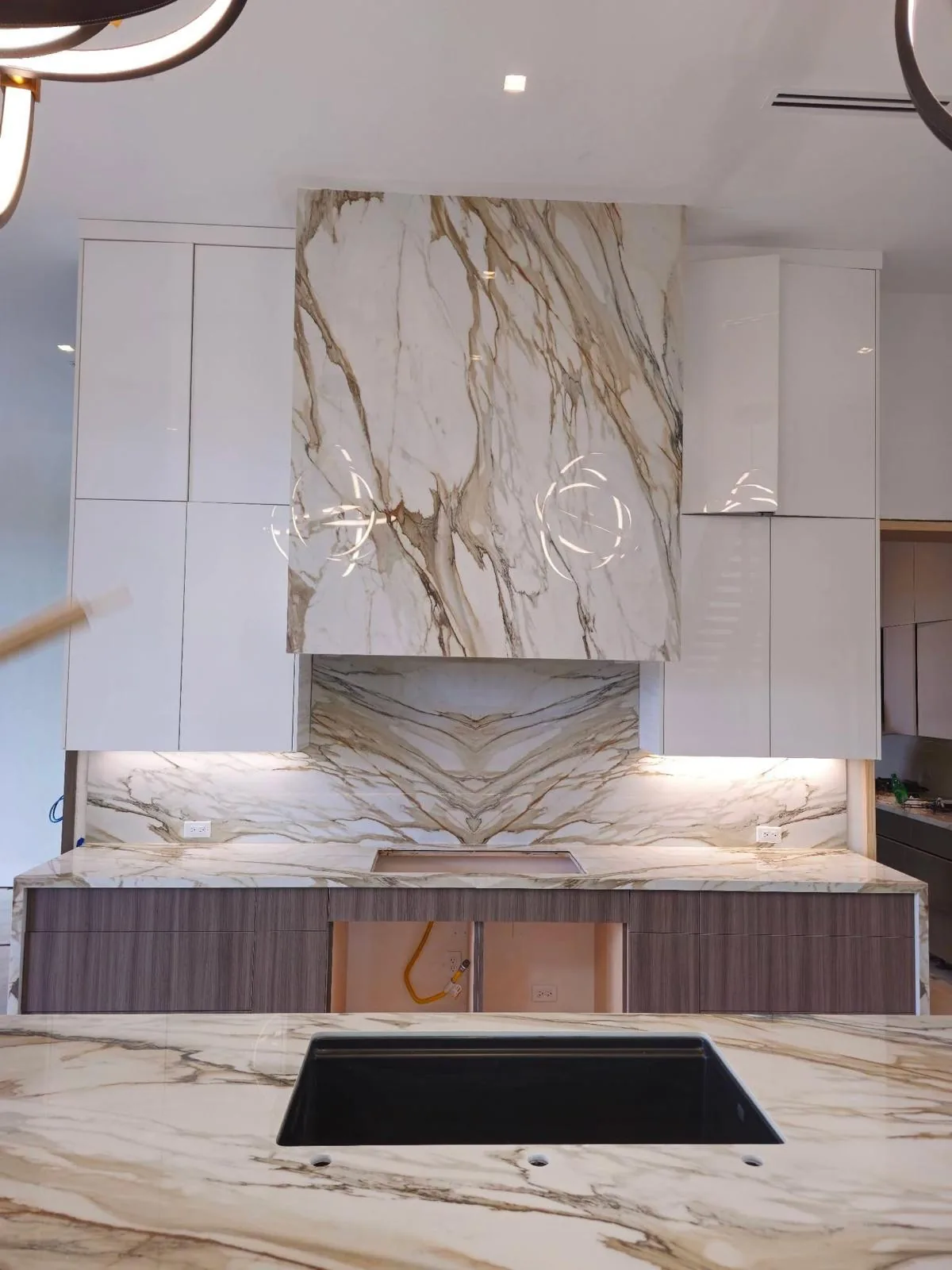 Stone feature installation