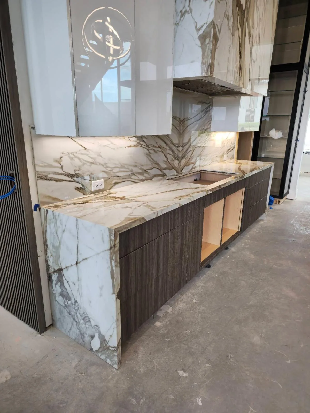 Bathroom stone surfaces and cabinetry